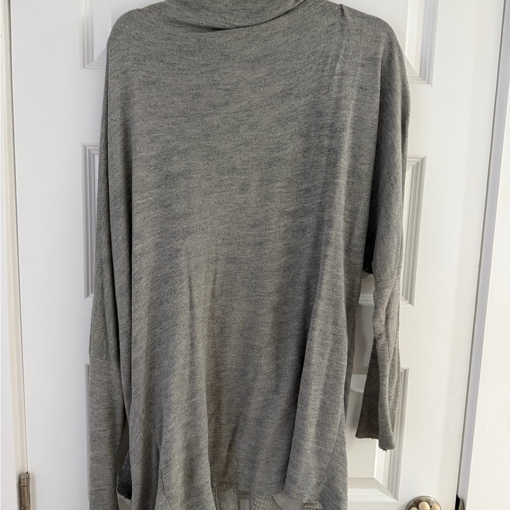 Anthropologie Dolan Gray and Cream dolman sleeve Cardigan in L - Picture 5 of 7